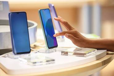 أبل آيفون 15 برو ماكس 256 جيجابايت - أبيض_image_0